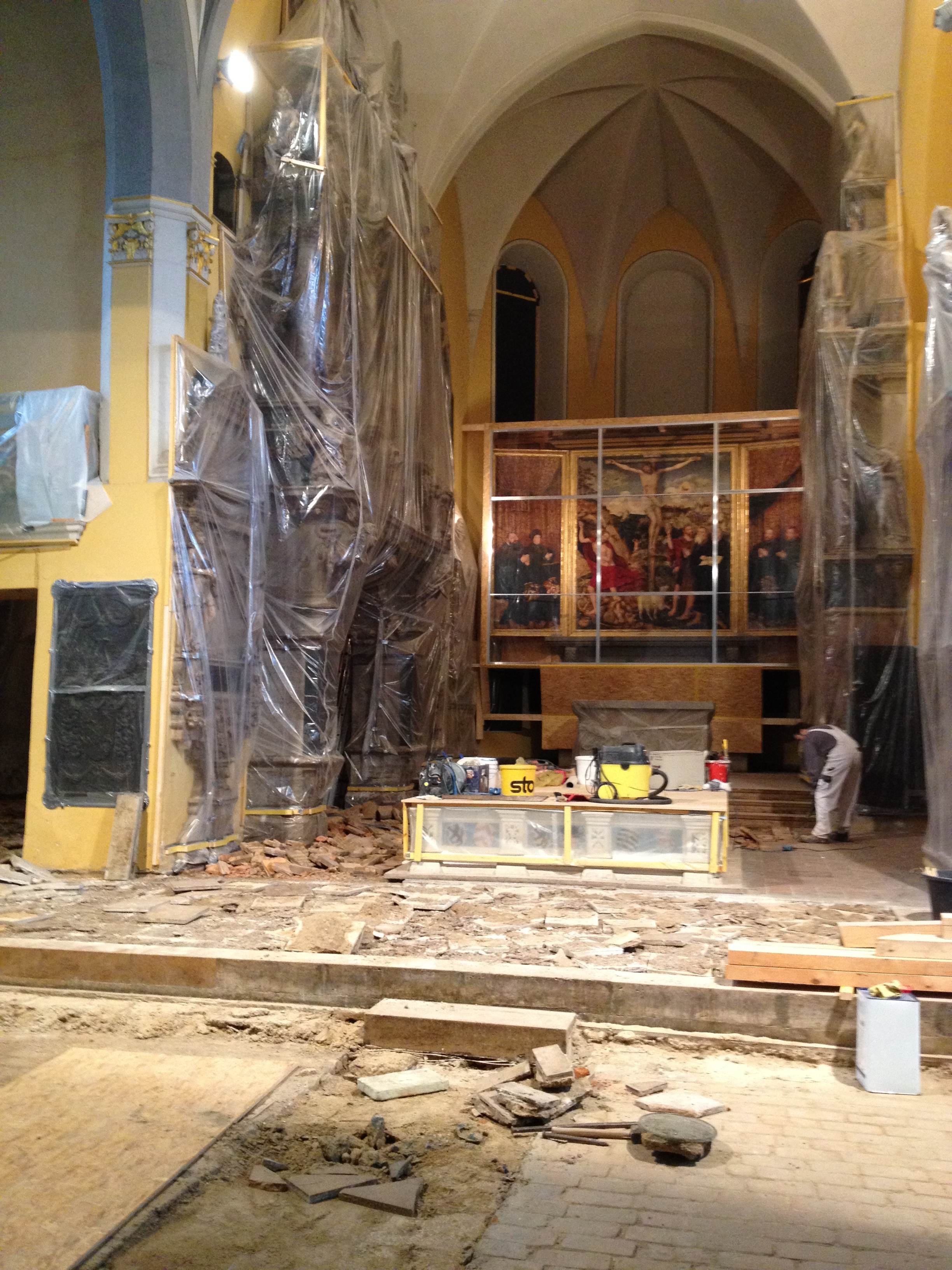 Umbauarbeiten in der Herderkirche, April 2012 Umbauarbeiten in der Herderkirche, April 2012